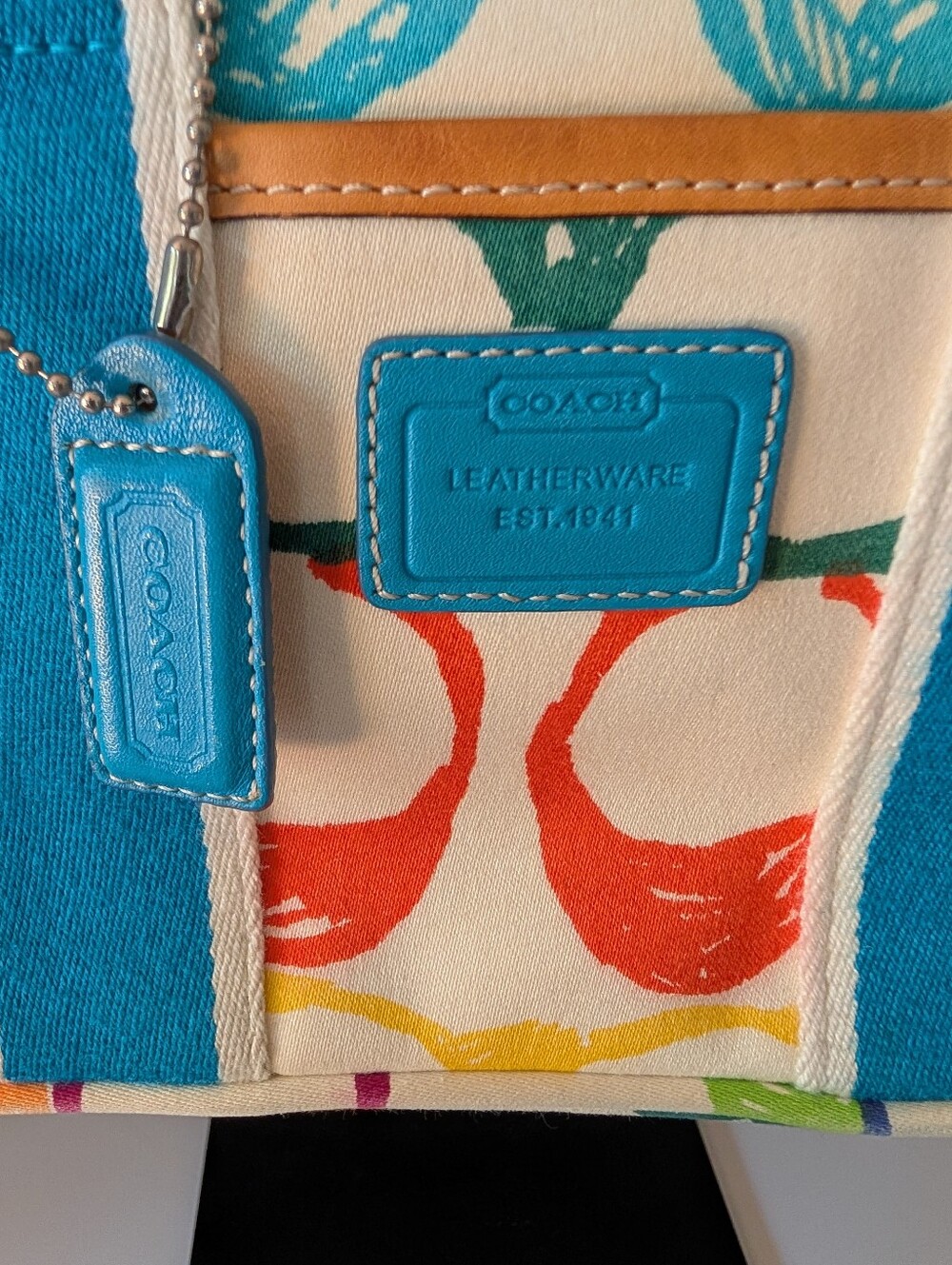Coach Vintage Multicolor Signature Circle Canvas Tote and Matching Wallet Set - Picture 11 of 14